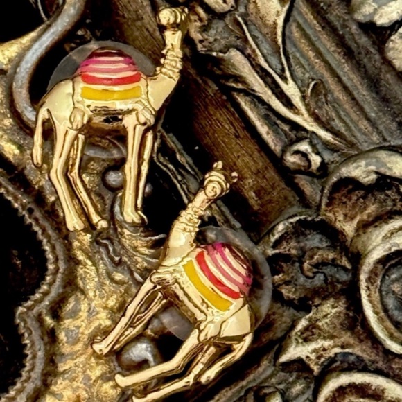 KATE SPADE • Spice Things Up Camel Earrings - Picture 5 of 5